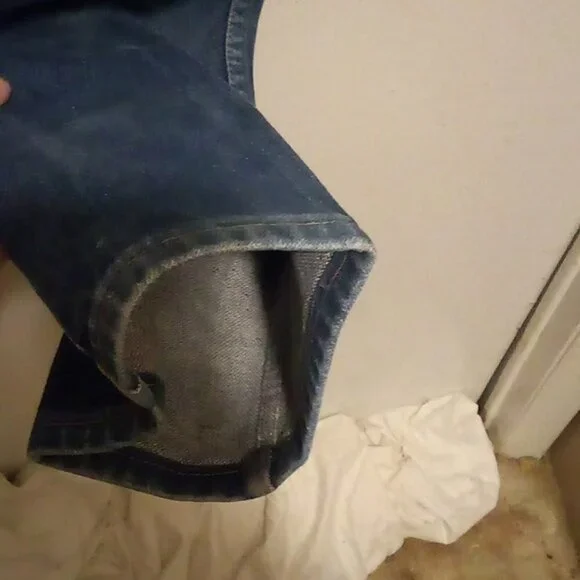 SOLD GUC - Wrangler Regular Fit Cowboy Cut Blue Jeans - Size 36x36 Lot#007 - Picture 5 of 6